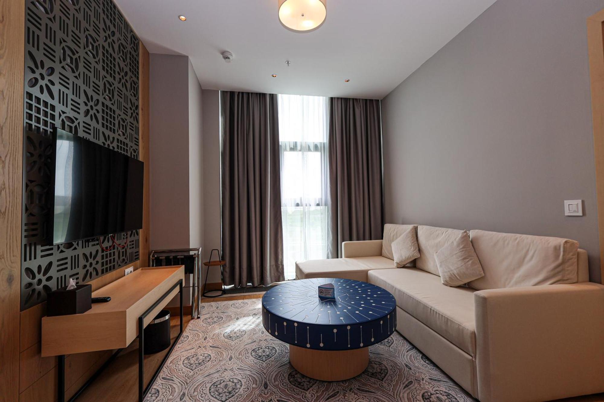 Hilton Garden Inn Samarkand Sogd エクステリア 写真