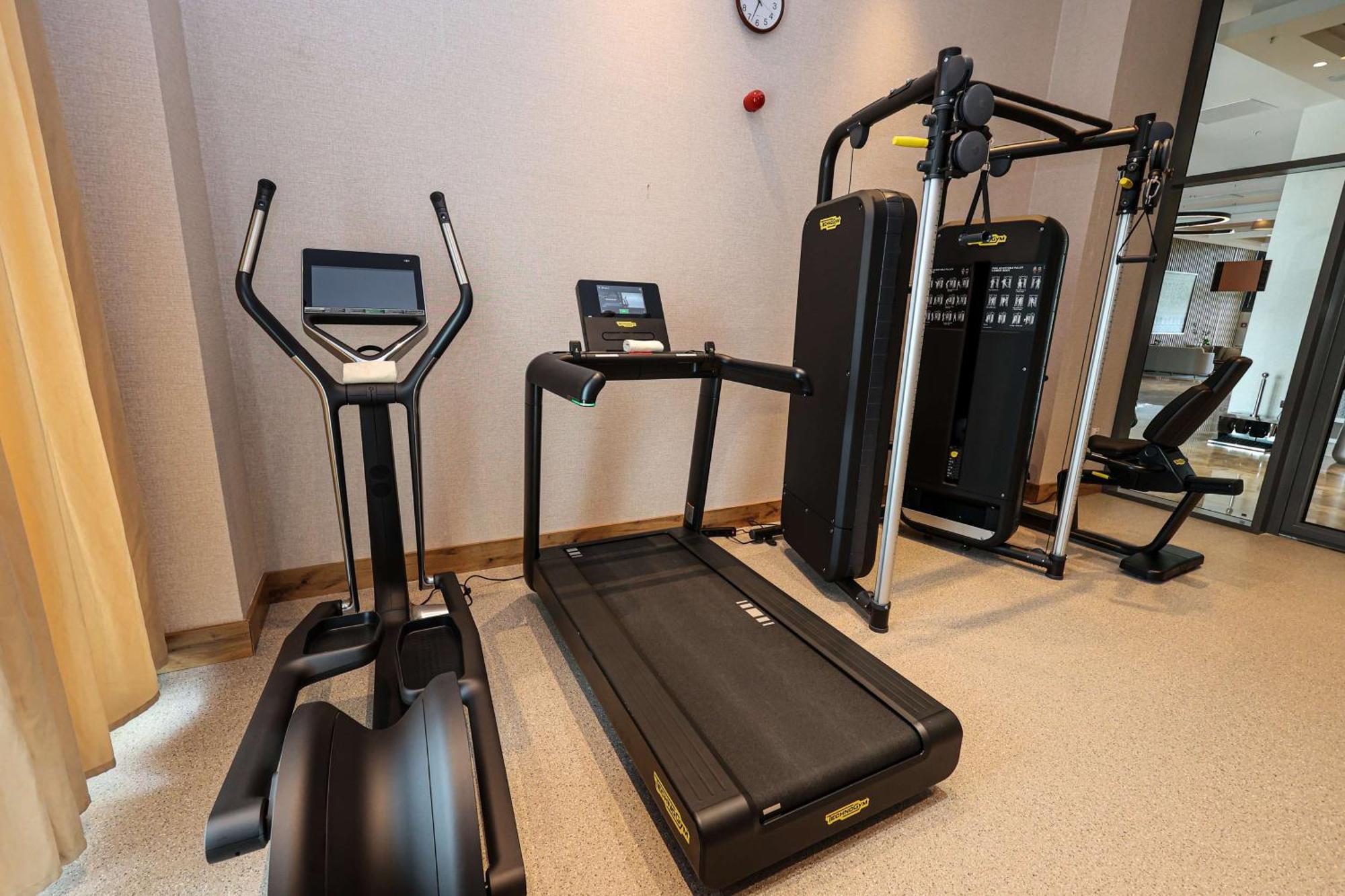 Hilton Garden Inn Samarkand Sogd エクステリア 写真