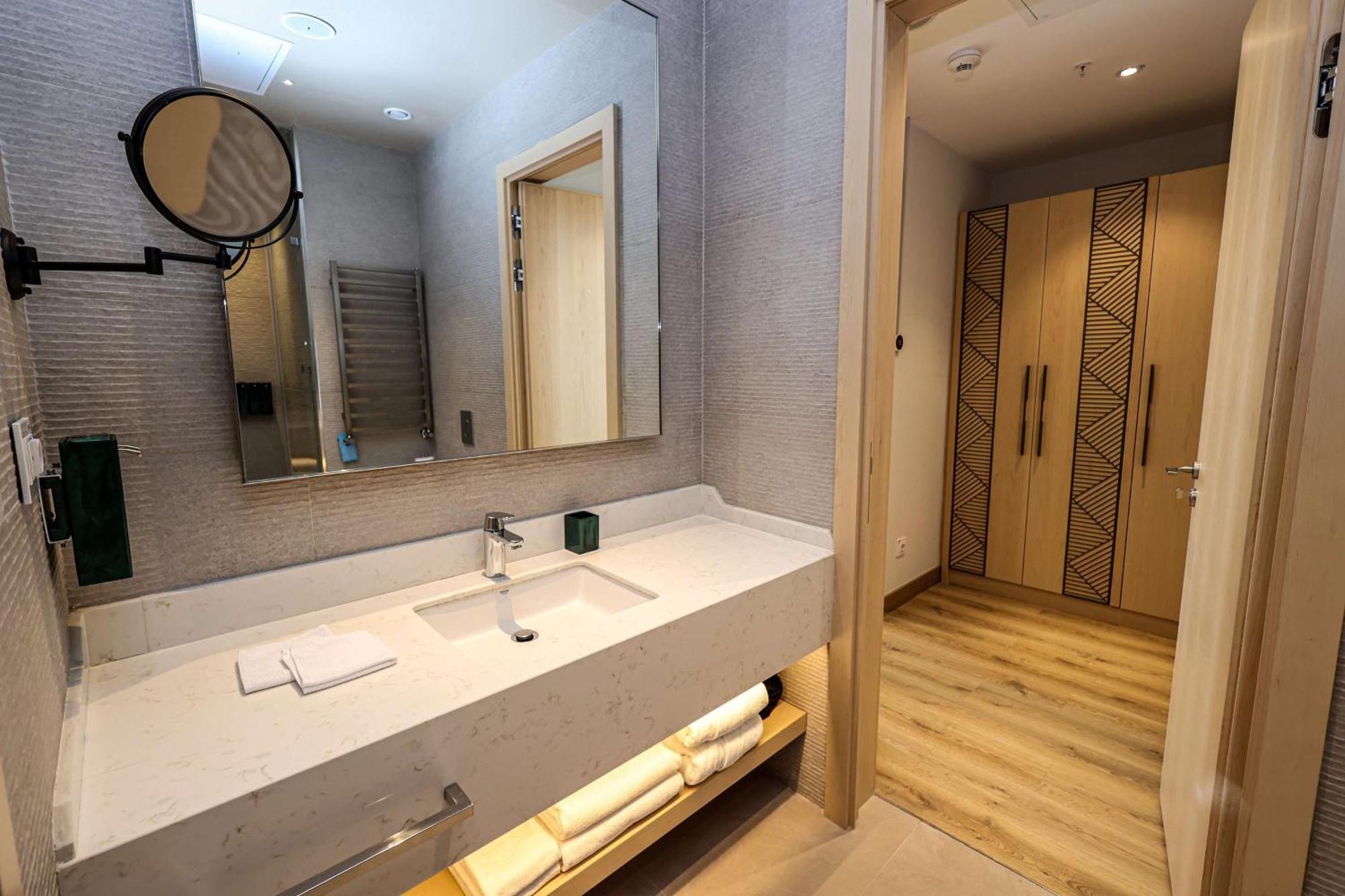 Hilton Garden Inn Samarkand Sogd エクステリア 写真